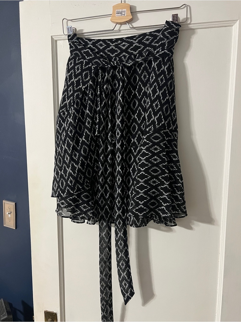Banana Republic Black and White Diamond-Print Skater Skirt with Waist Tie